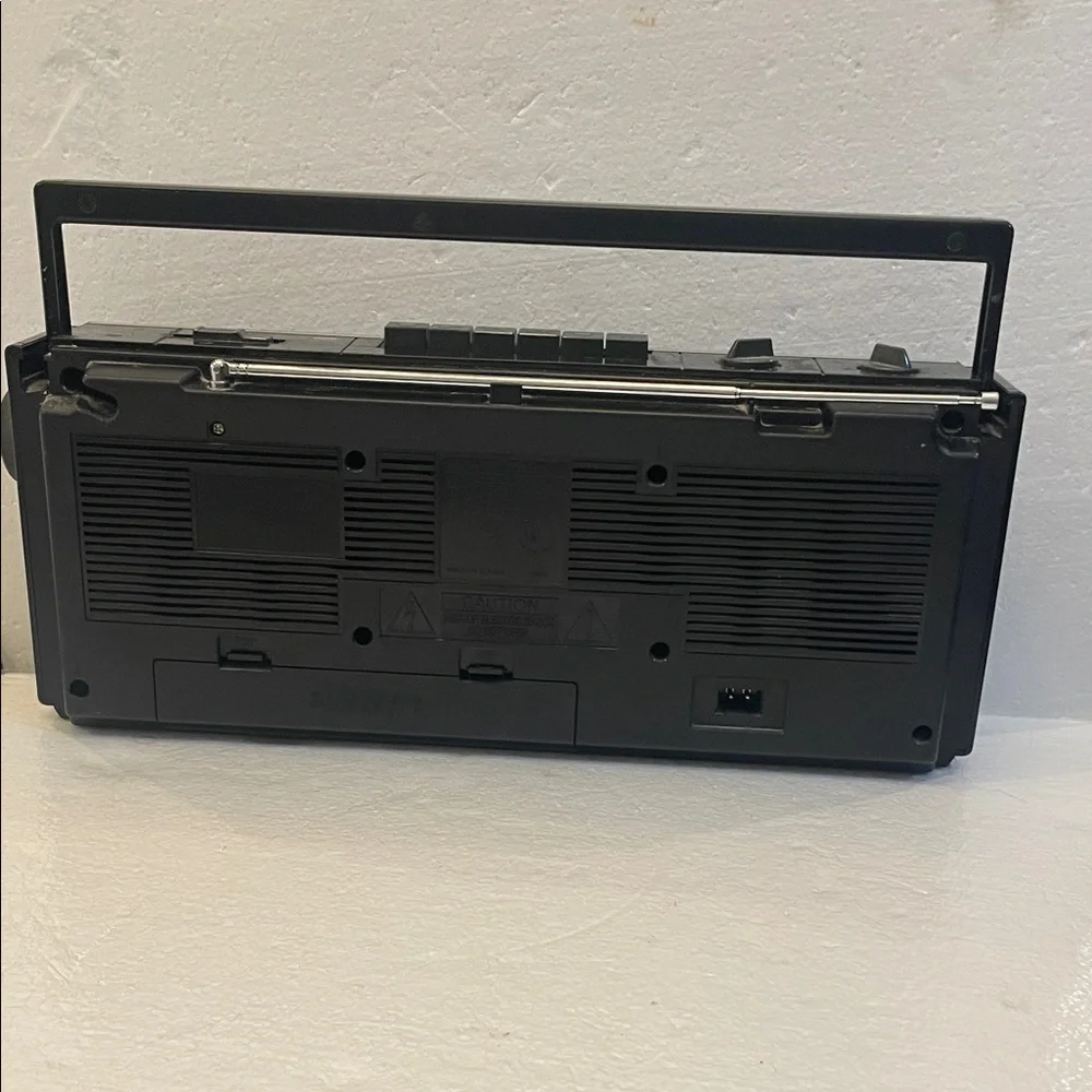 Vintage 80s Sony CFS–230 Portable Boombox Dual Speakers Cassette Deck working